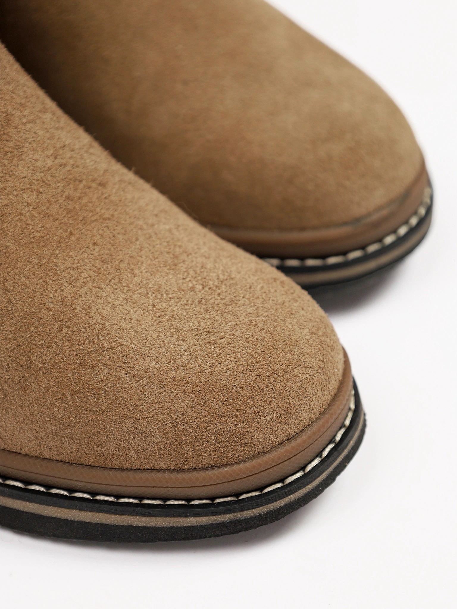 Ботинки бежевого цвета с двумя боковыми молниями